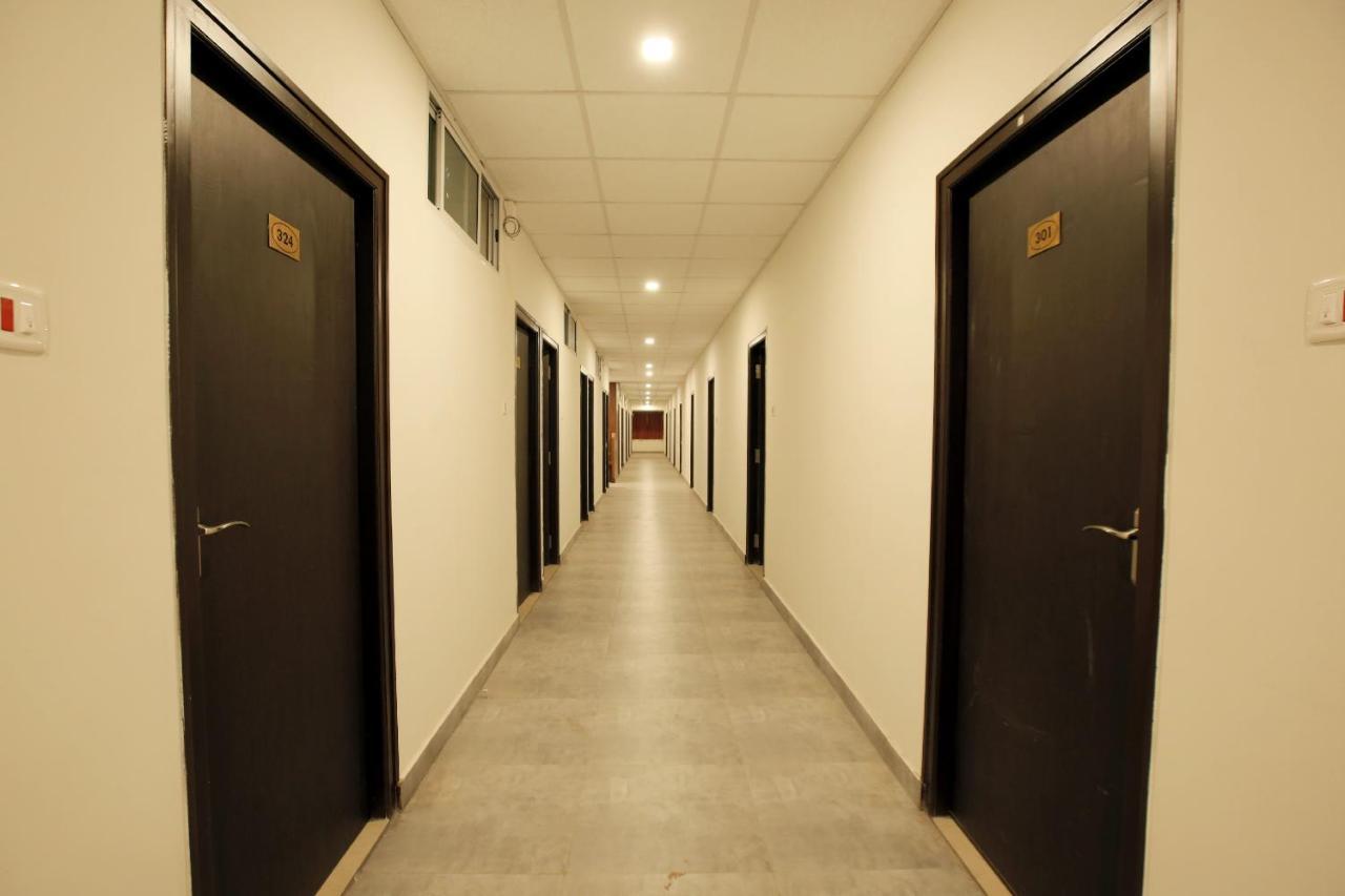 Hotel Ak International Ullāl Dış mekan fotoğraf