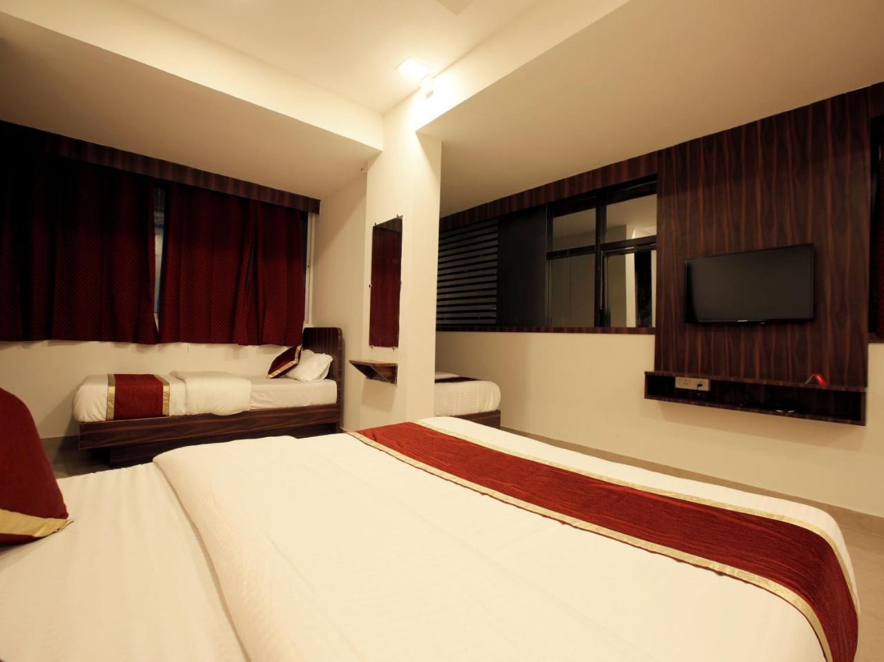 Hotel Ak International Ullāl Dış mekan fotoğraf
