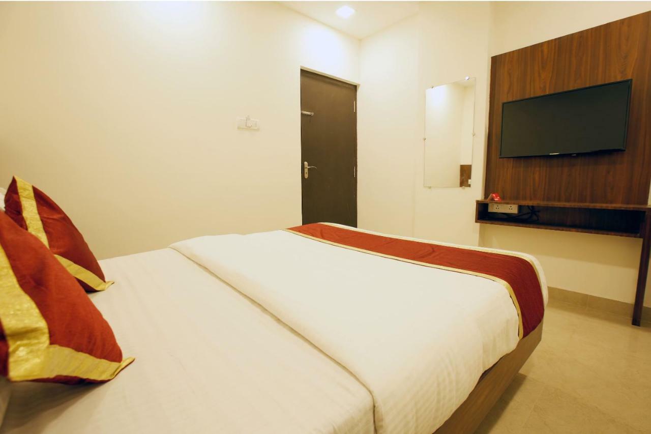 Hotel Ak International Ullāl Dış mekan fotoğraf