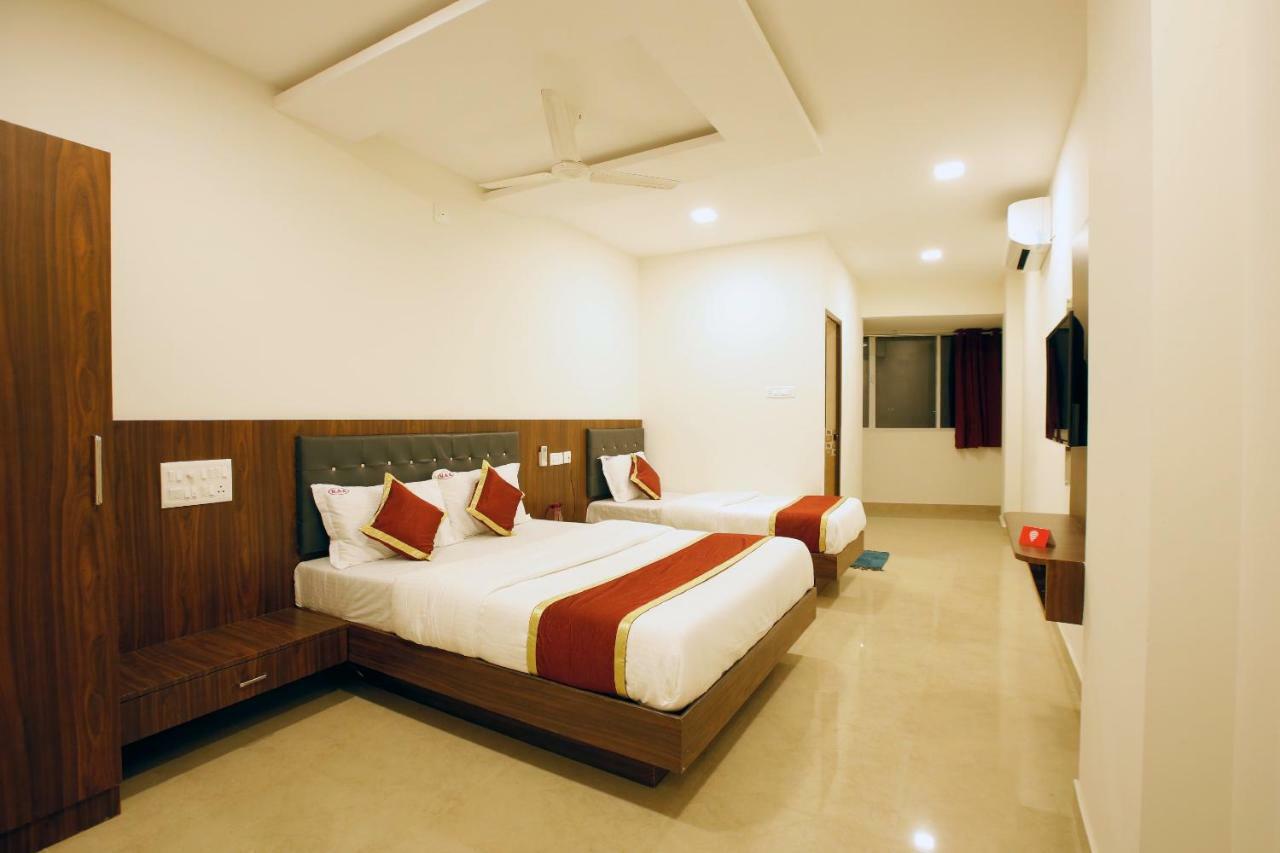 Hotel Ak International Ullāl Dış mekan fotoğraf